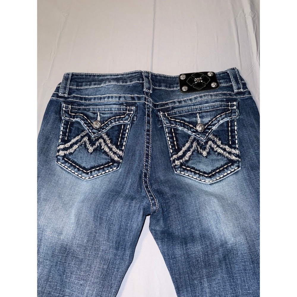Miss Me Boyfriend Capri Jeans Medium Wash Distressed Embellished Size 30 - Picture 8 of 10